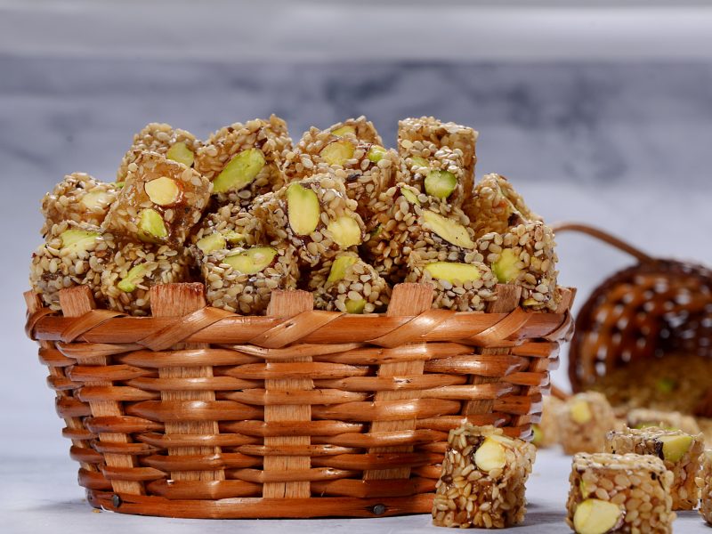 Antep Fıstıklı Kuş Lokumu Susamlı