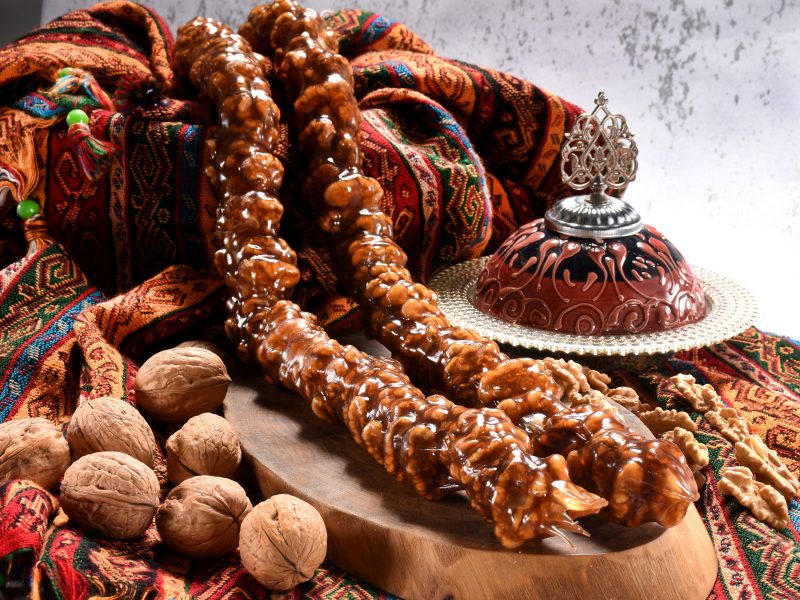 Cevizli Pekmezli Sucuk Kelebek Açık Kompozisyon